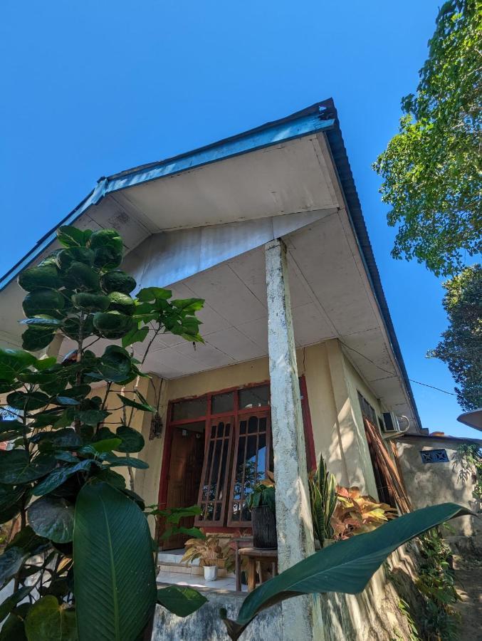 Agus Family Homestay Labuan Bajo Εξωτερικό φωτογραφία