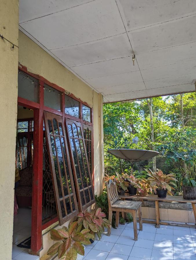 Agus Family Homestay Labuan Bajo Εξωτερικό φωτογραφία